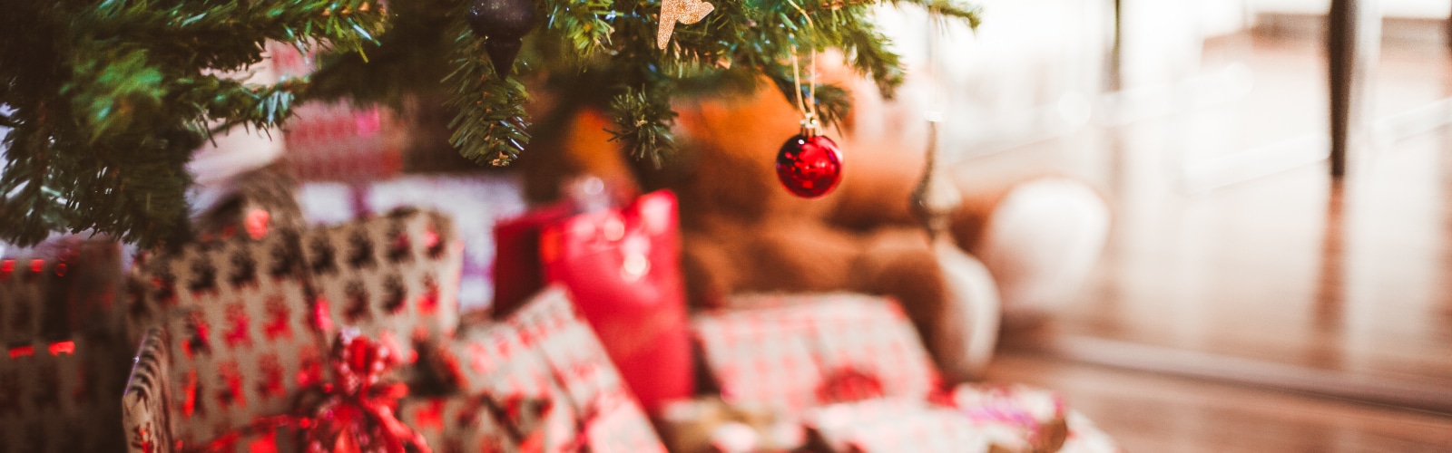 christmas-presents-under-tree-picjumbo-com